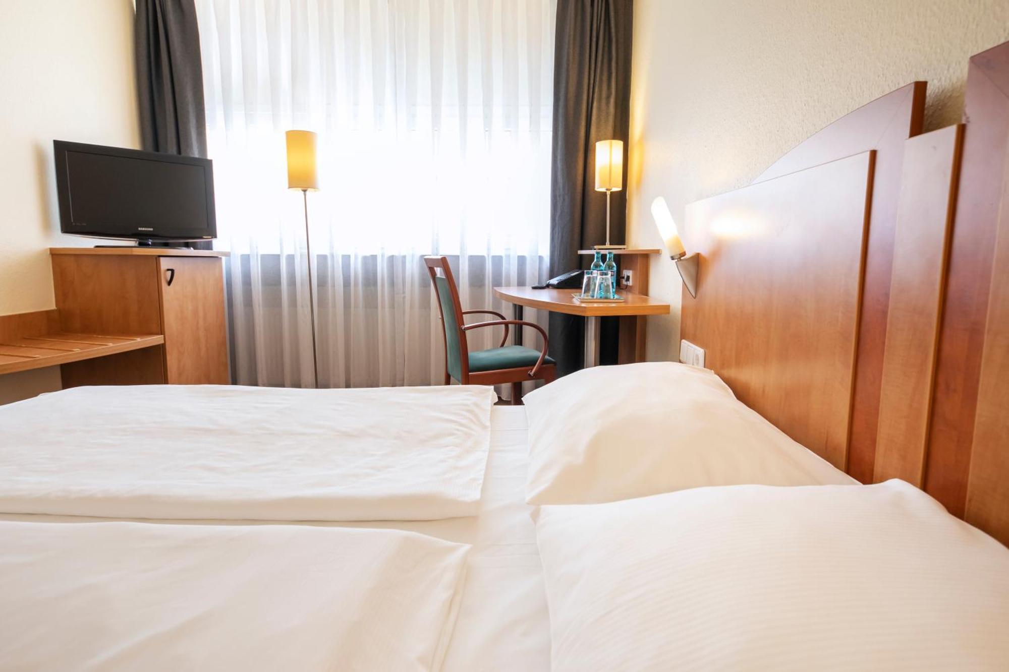 Achat Hotel Braunschweig Exteriör bild