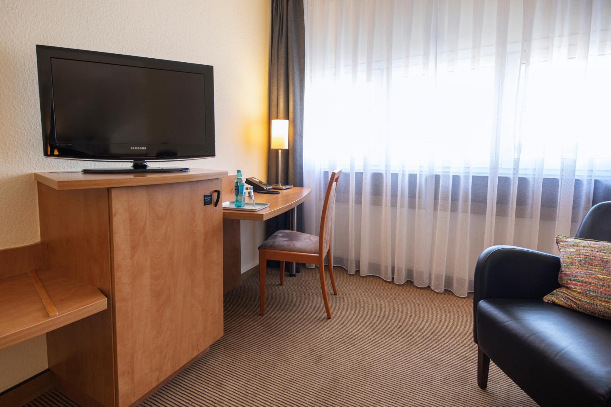 Achat Hotel Braunschweig Exteriör bild