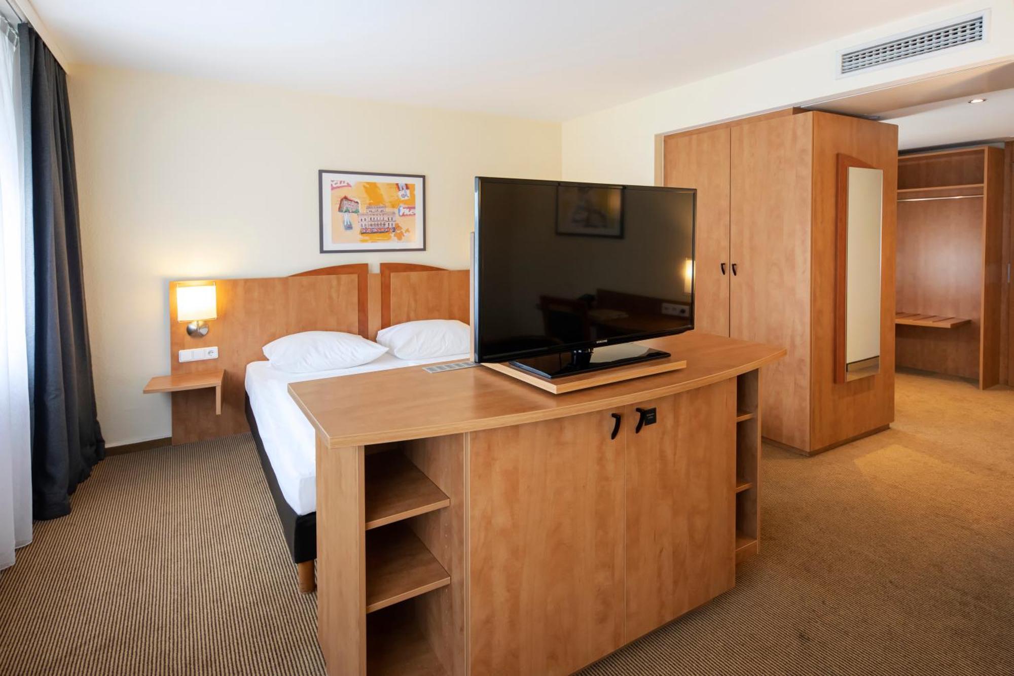 Achat Hotel Braunschweig Exteriör bild